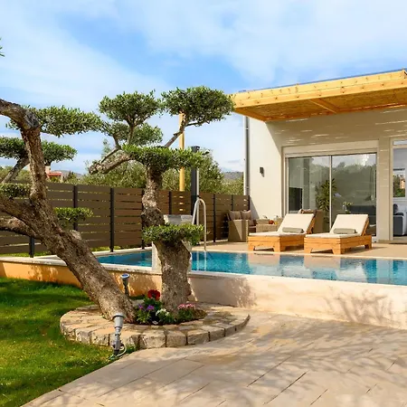 Miranda Blue - 3bd With Private Pool * הרסוניסוס